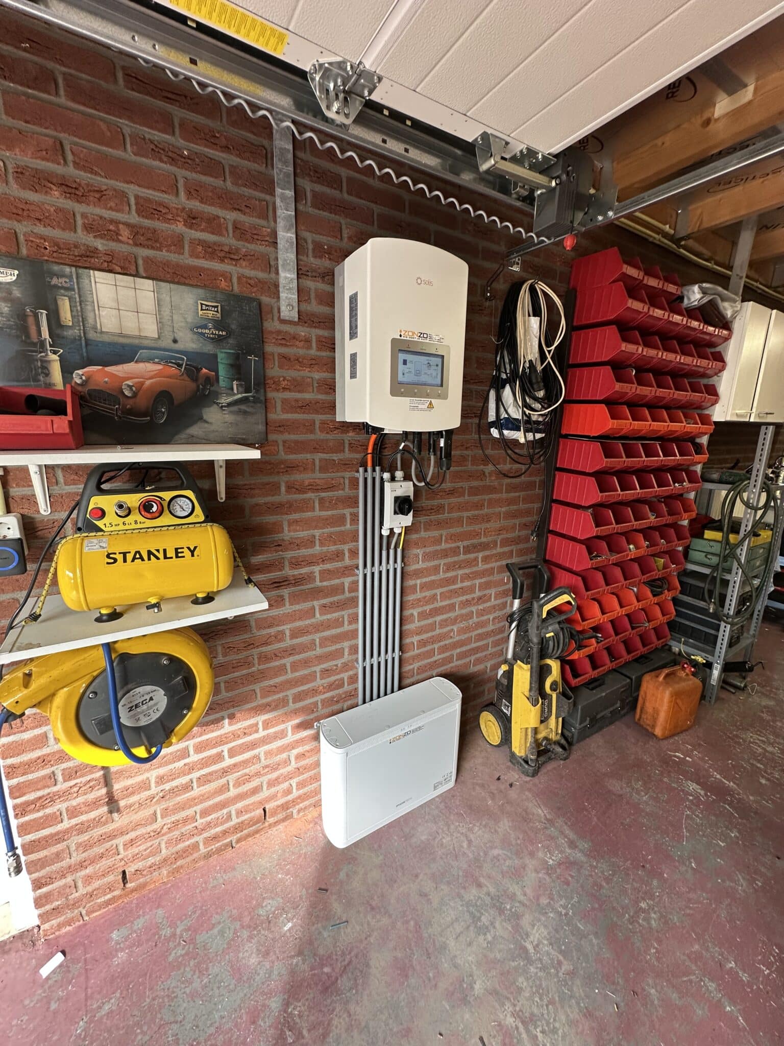 AC-gekoppeld batterijsysteem van Solis en Pylontech bij bestaande zonnepanelen