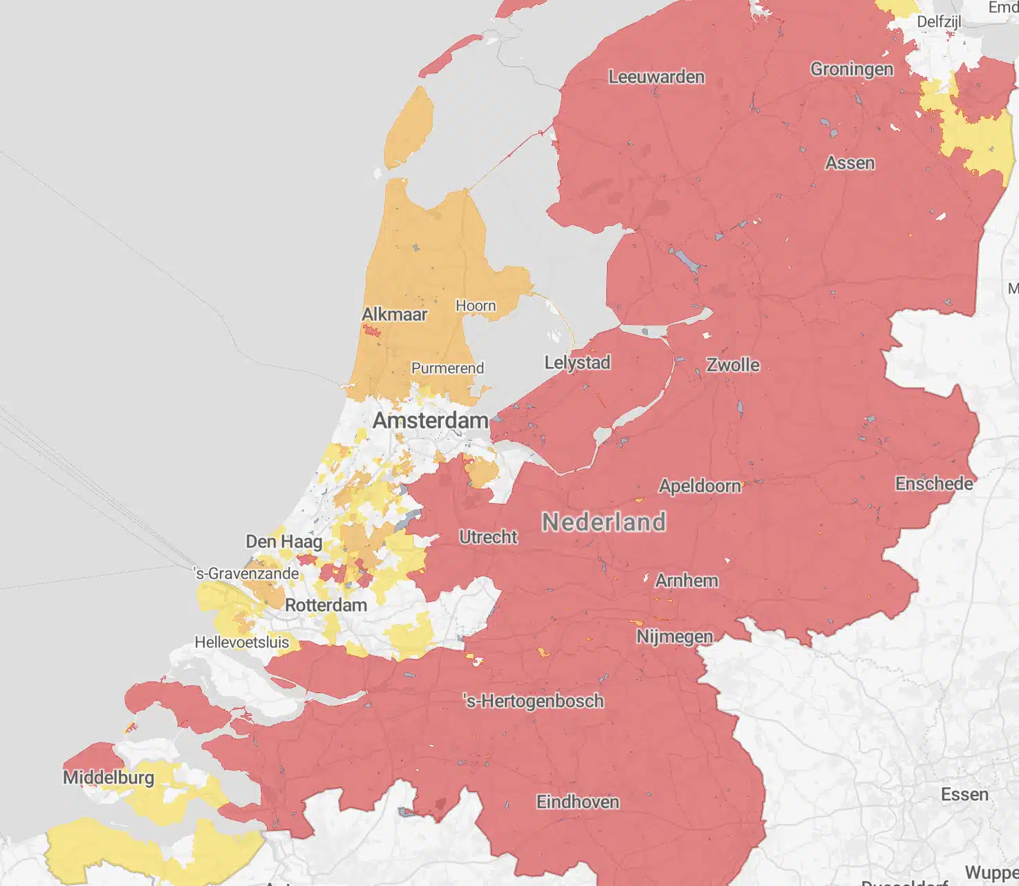 Netcongestie problemen die ervoor zorgen dat bedrijven geen nieuwe stroomaansluiting kunnen krijgen. Deze kaart die is gemaakt door Tennet laat goed zien hoe ernstig de problematiek is. Deze kaart toont de stroomteruglevering kant van het stroomnet.